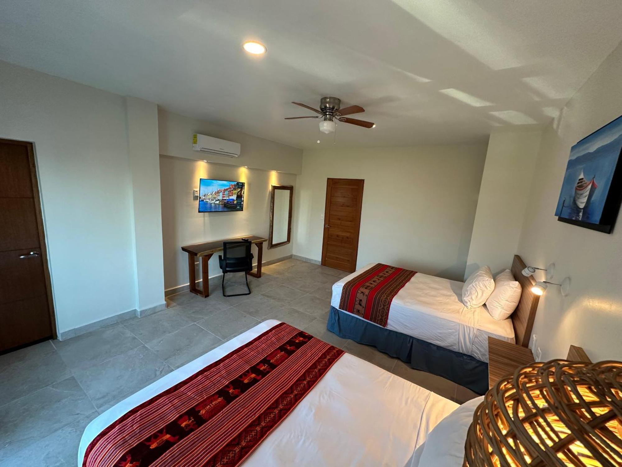Oneiro Suites With Sea View 玛哈威 外观 照片